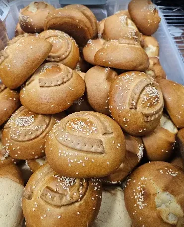 Bread Rolls (Pan Sellado)