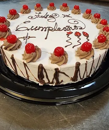 Photo: Custom birthday cake